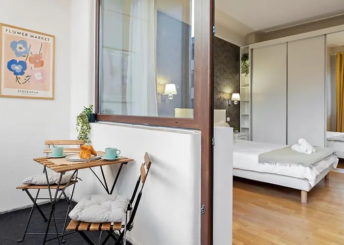 Apartment Heart Retreat Elegant Bucharest