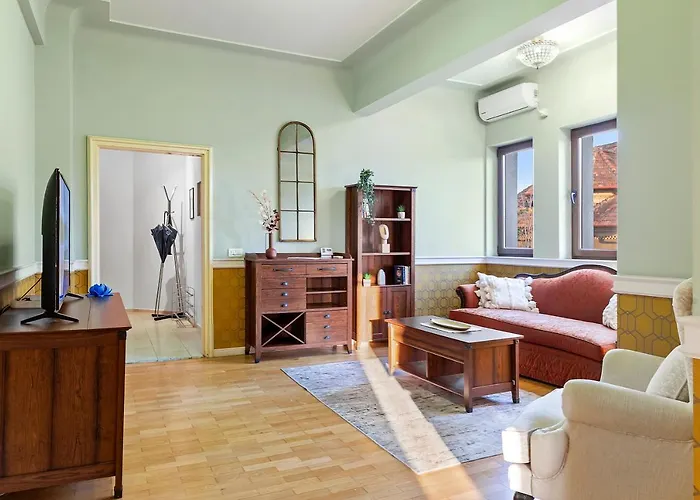 Apartment Heart Retreat Elegant