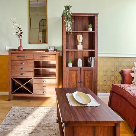 Heart Retreat Elegant