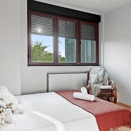 City Heart Retreat Elegant Apartment